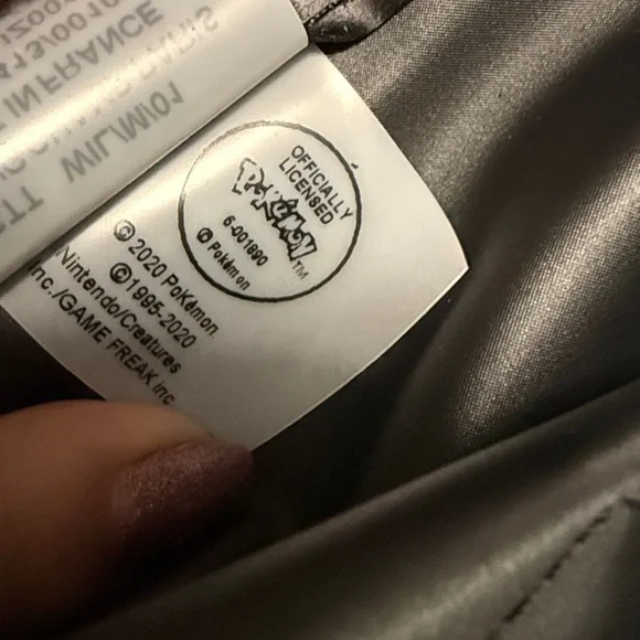 Longchamp x Pokemon Pikachu Le Pliage Large Shoulder Tote Black - Picture 8 of 13